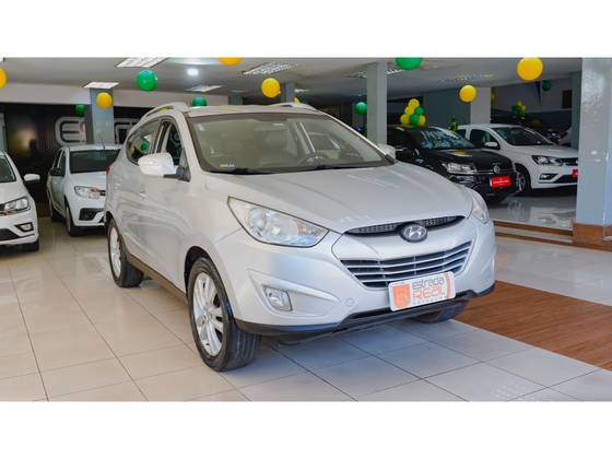 HYUNDAI IX35 2.0 MPI 4X2 16V GASOLINA 4P AUTOMÁTICO HYUNDAI IX35 2.0 MPI 4X2 16V GASOLINA 4P AUTOMÁTICO